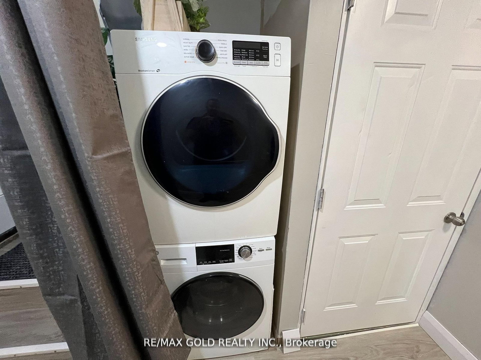 156 Mooregate Crescent, Unit Lower - Photo 24