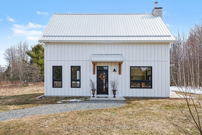 home for sale on 1590 County Road 20 Road