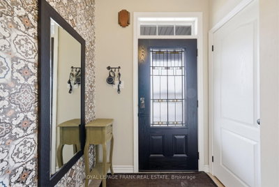 8 Kyle Court • Kawartha Lakes, ON photo 8