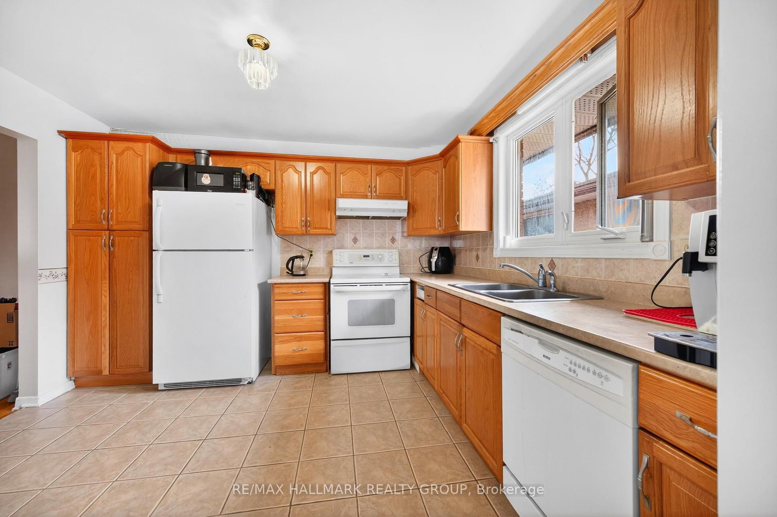 2636 Regina Street, Unit B - Photo 5