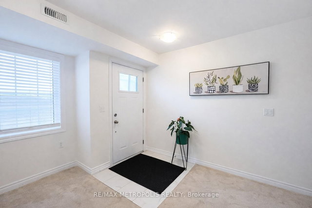 206 - 50 Maple Avenue