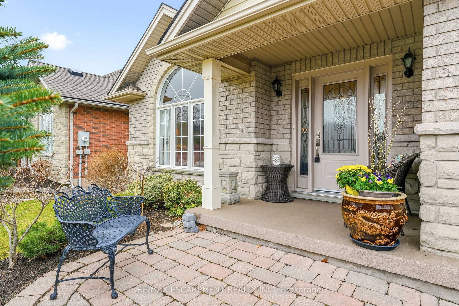 Detached House for sale at 542 Jerseyville Road, Hamilton, Ontario, L9G 3L5 - Ancaster - MLS: X12951382