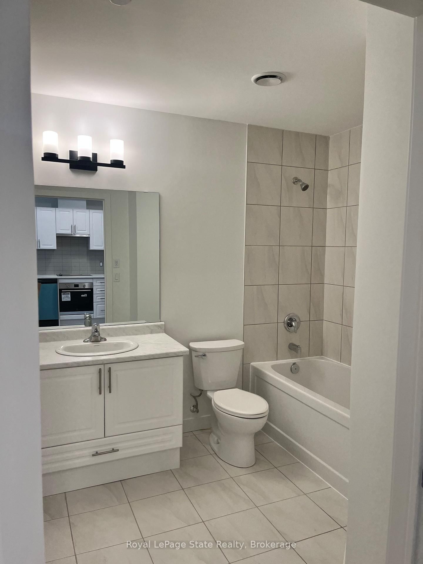 Condo for lease at 611-461 Green Road, Hamilton, Ontario, L8E 4B4 - Stoney Creek - MLS: X12951414