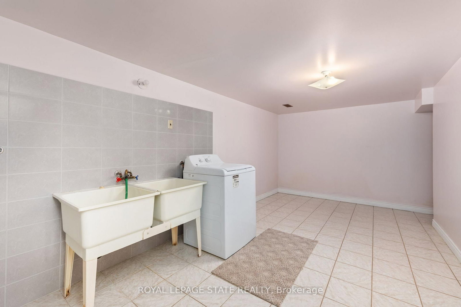 Detached House for sale at 57 Derek Drive, Hamilton, Ontario, L8G 5A4 - Gershome - MLS: X12951464