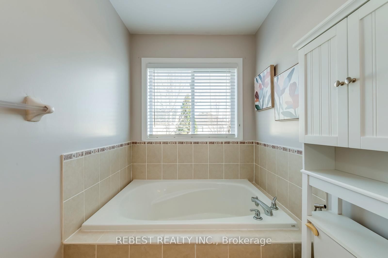 67 Golden Iris Crescent - Photo 33