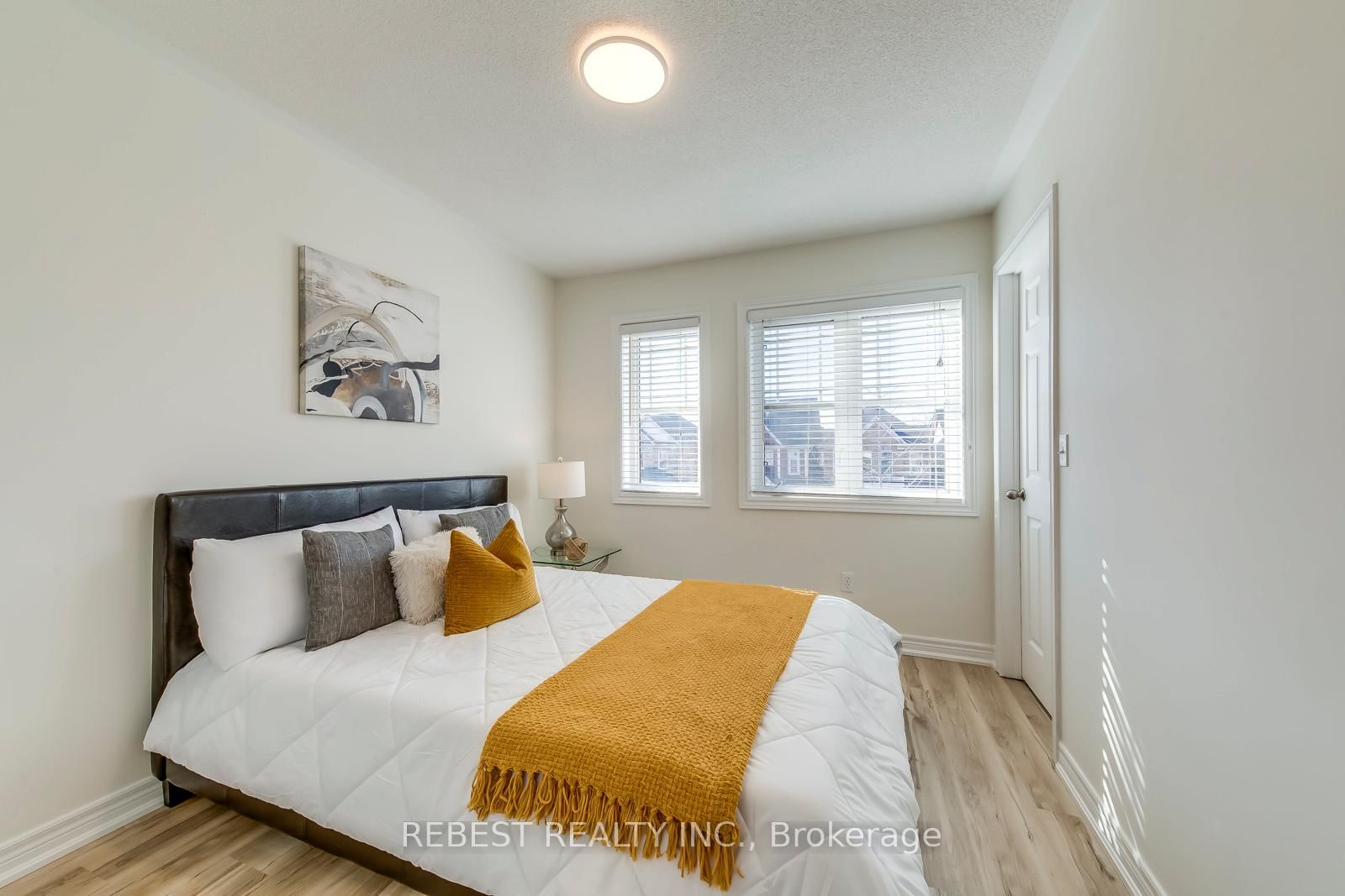 67 Golden Iris Crescent - Photo 37