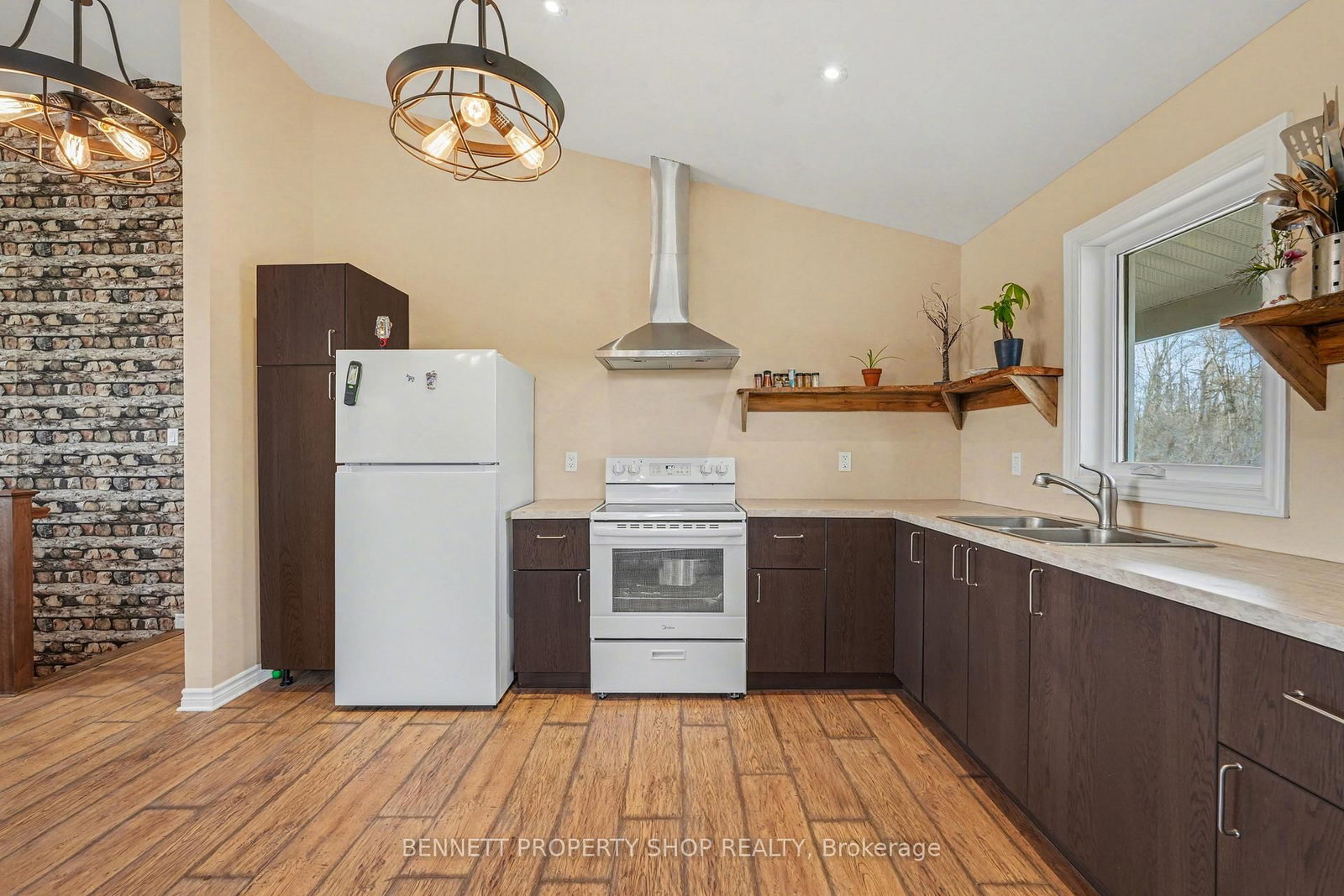 7261 Third Line Road S • Kars, ON photo 8