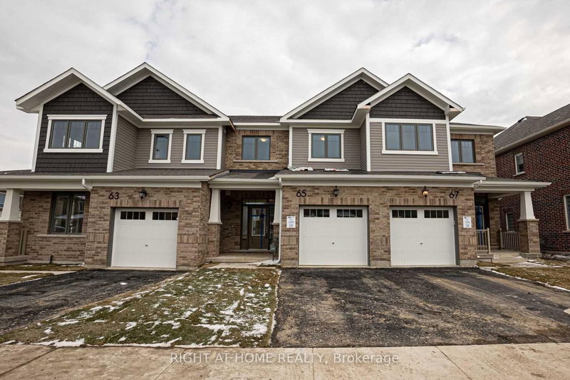 home for lease on 65 Forestwalk Street