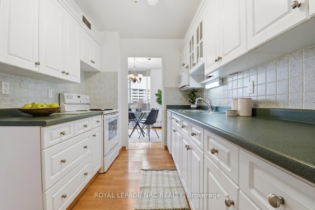 708 - 15 Towering Heights Boulevard N