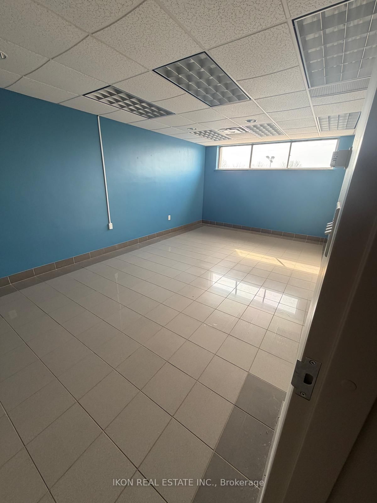 4318 Portage Road, Unit 2ND FL - Photo 10