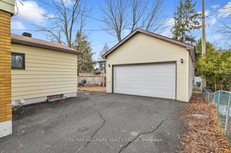 1206 Checkers Rd, Ottawa, K2C 2S7 | Image 3