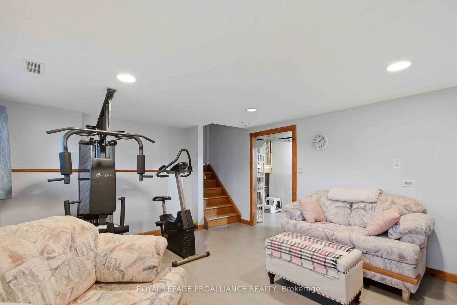 Detached House for sale at 36 Shoniker Avenue, Quinte West, Ontario, K8V 2B5 - Trenton Ward - MLS: X12951794