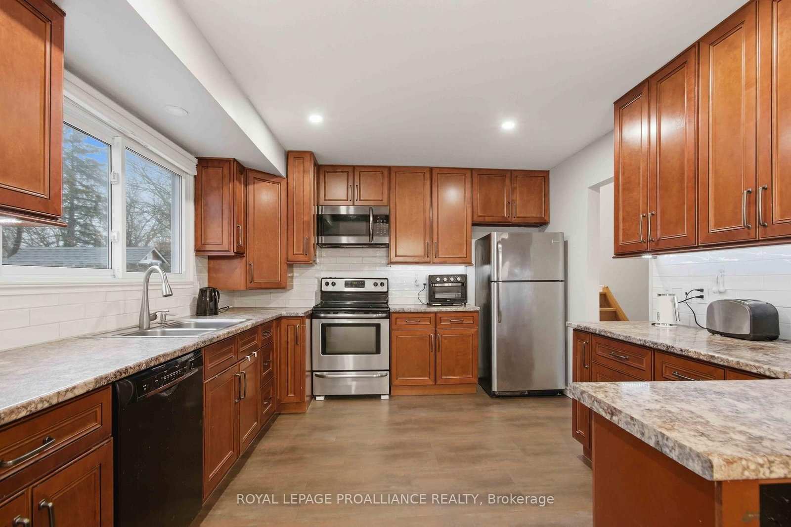 Detached House for sale at 36 Shoniker Avenue, Quinte West, Ontario, K8V 2B5 - Trenton Ward - MLS: X12951794