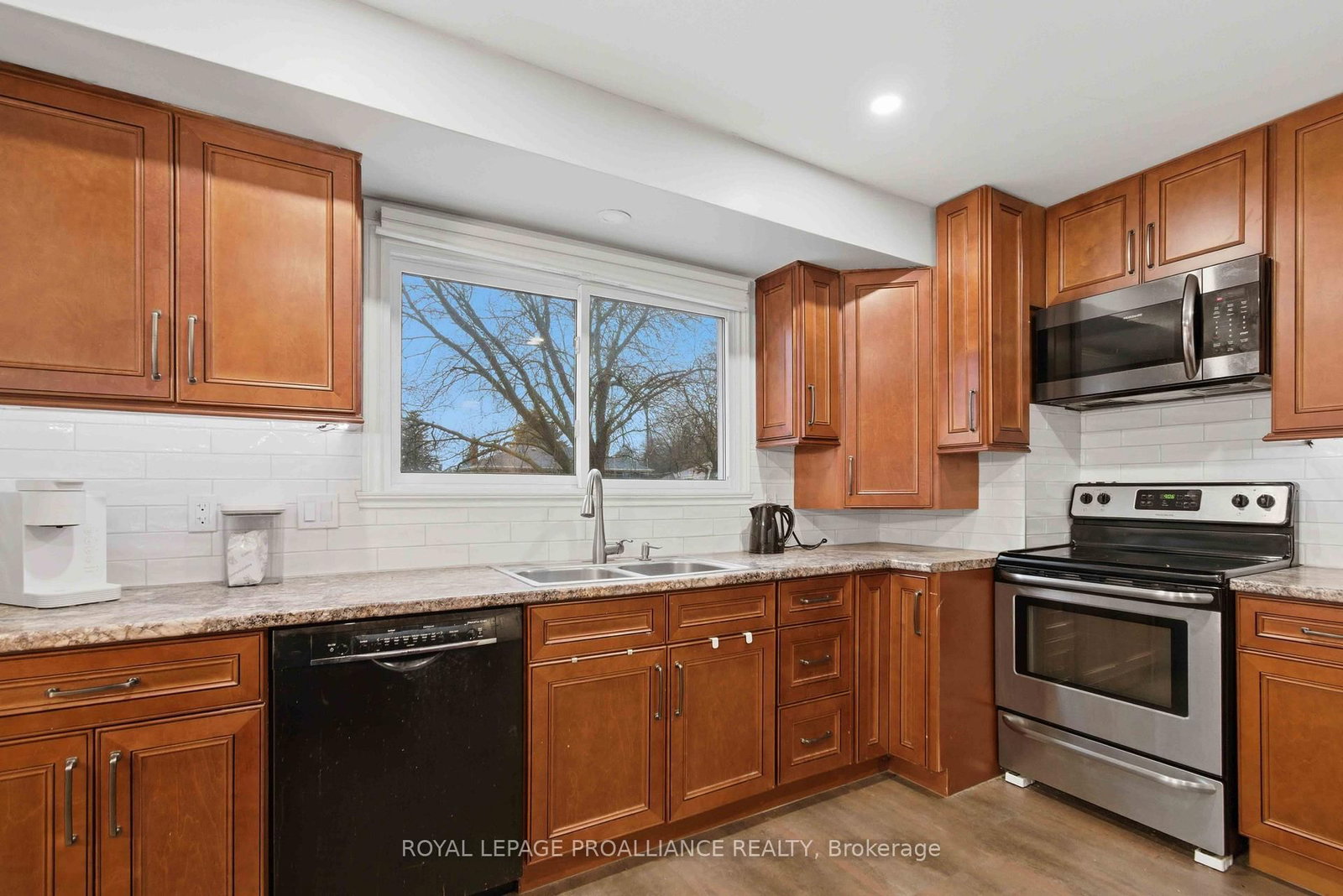 Detached House for sale at 36 Shoniker Avenue, Quinte West, Ontario, K8V 2B5 - Trenton Ward - MLS: X12951794