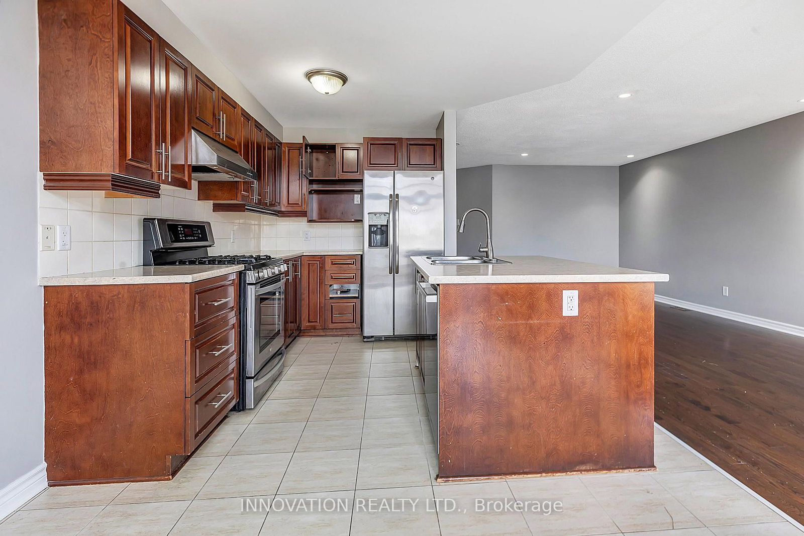 Townhouse for sale at 126 Garrity Crescent, Ottawa, Ontario, K2J 3T5 - Barrhaven - Strandherd - MLS: X12951848