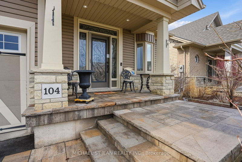 104 Anastasia Blvd, West Lincoln, L0R 2A0 | Image 3