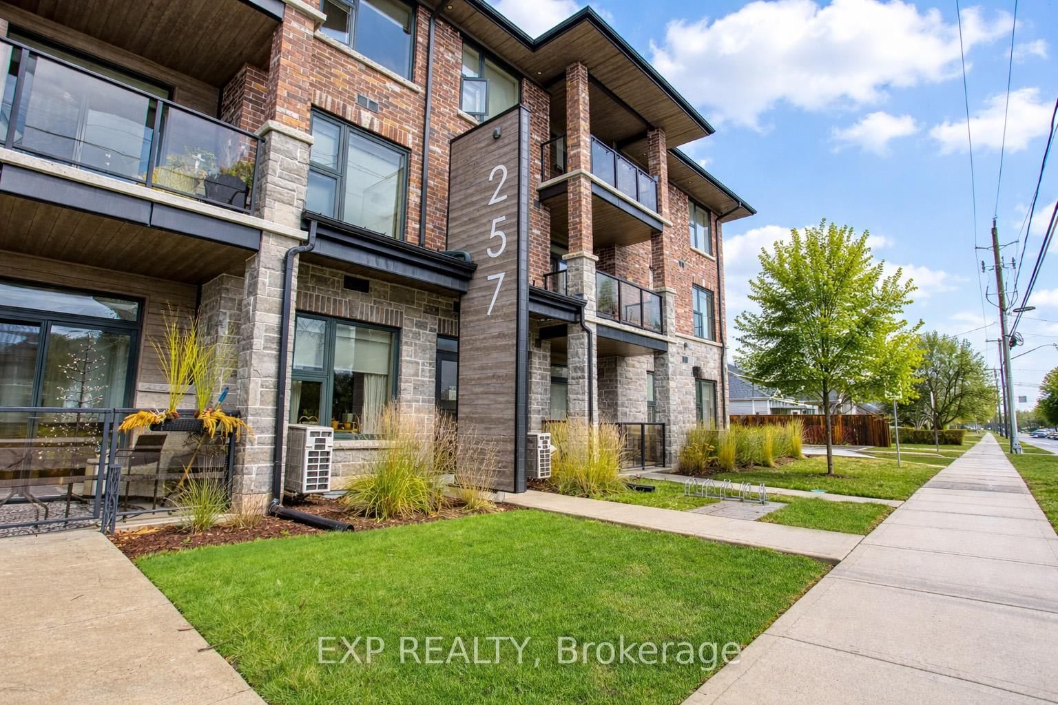 Condo for sale at 205-257 Millen Road, Hamilton, Ontario, L8E 2H1 - Stoney Creek - MLS: X12952156