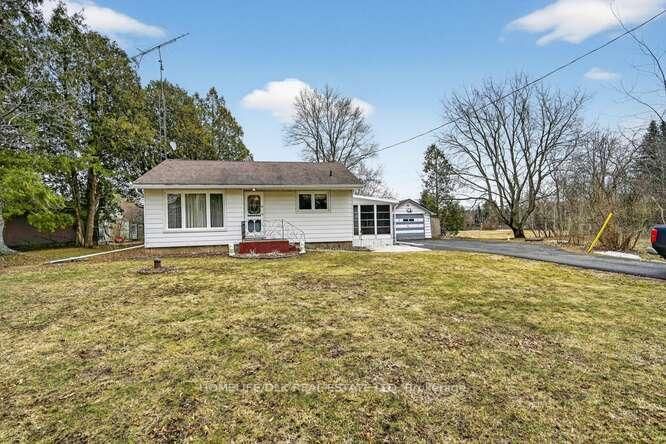 home for sale on 1581 County Rd 2 Road