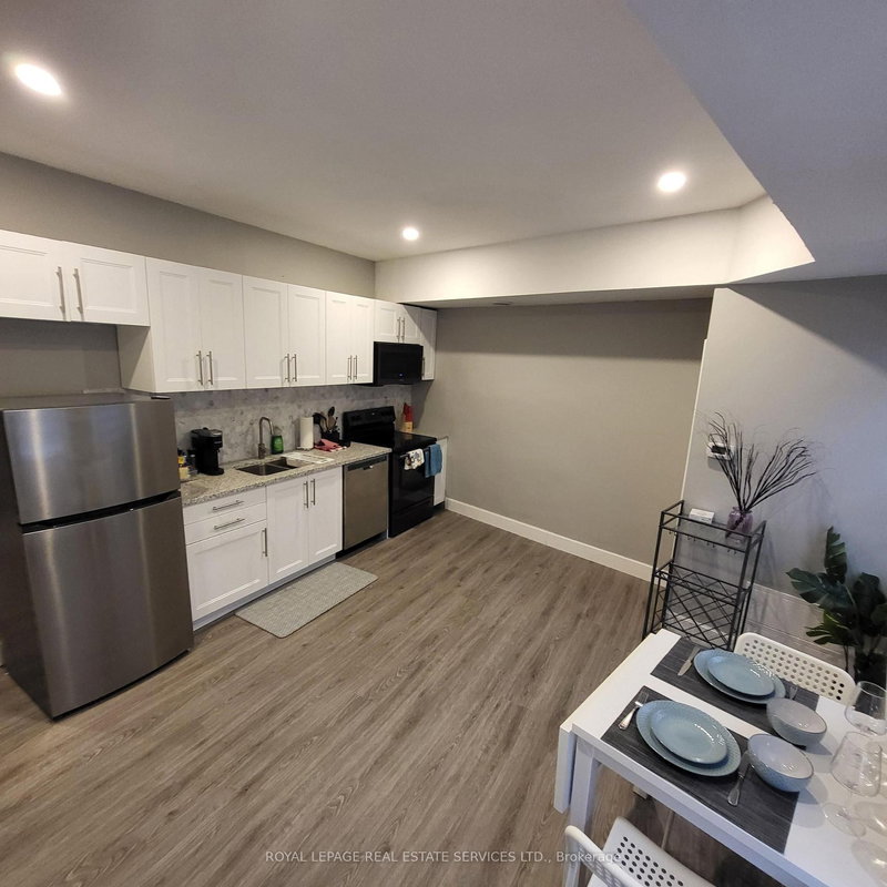 home for lease on 3-169 East Main Street