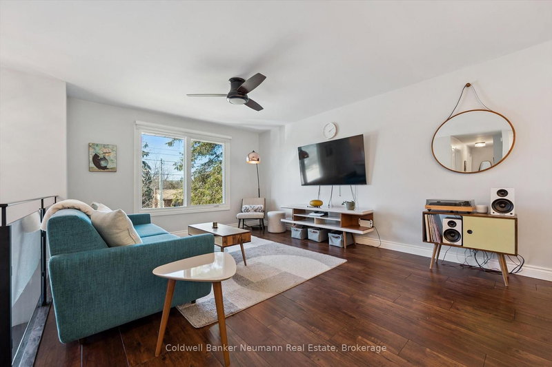 153 HARRIS St, Guelph/Eramosa, N0B 2K0 | Image 3