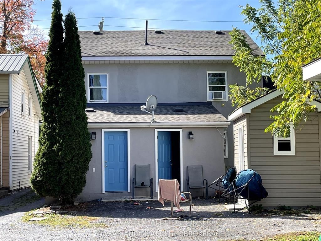 157-159 Centre Street N - Photo 5