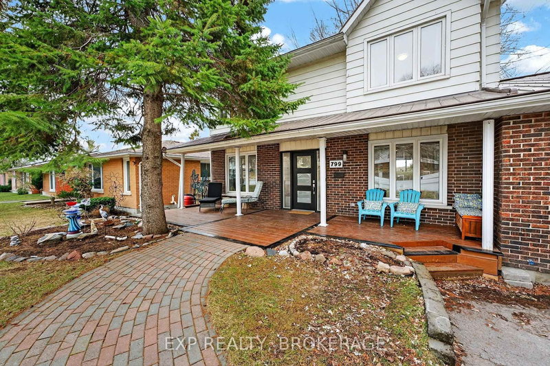 799 Hillside Dr, Kingston, K7M 5Y9 | Image 2