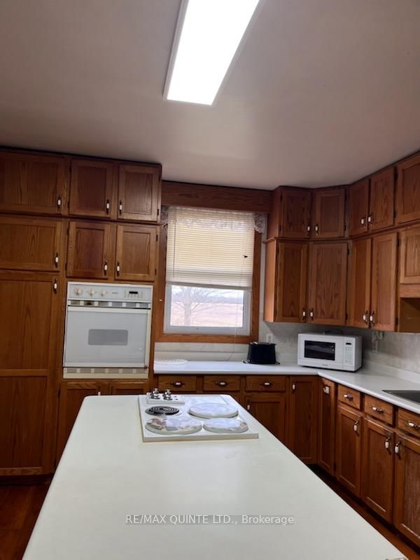 3511 County Road 1 • Prince Edward County, ON photo 12