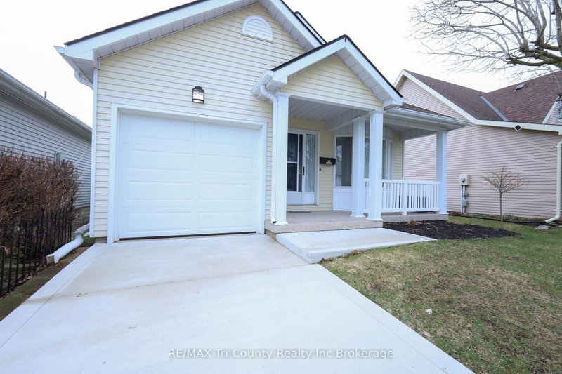 home for sale on 33 Wilkins Crescent