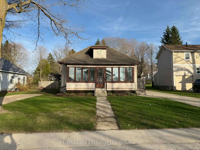 349 Shuter St, North Huron, N0G 2W0 | Image 2