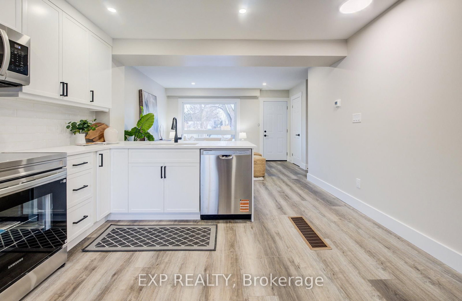 107 Baldwin Avenue - Photo 12