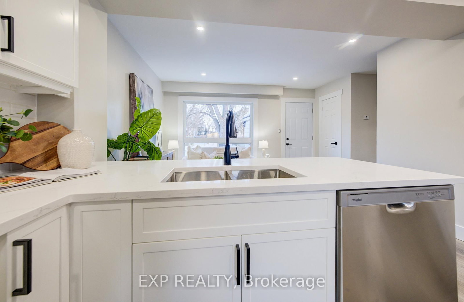 107 Baldwin Avenue - Photo 14