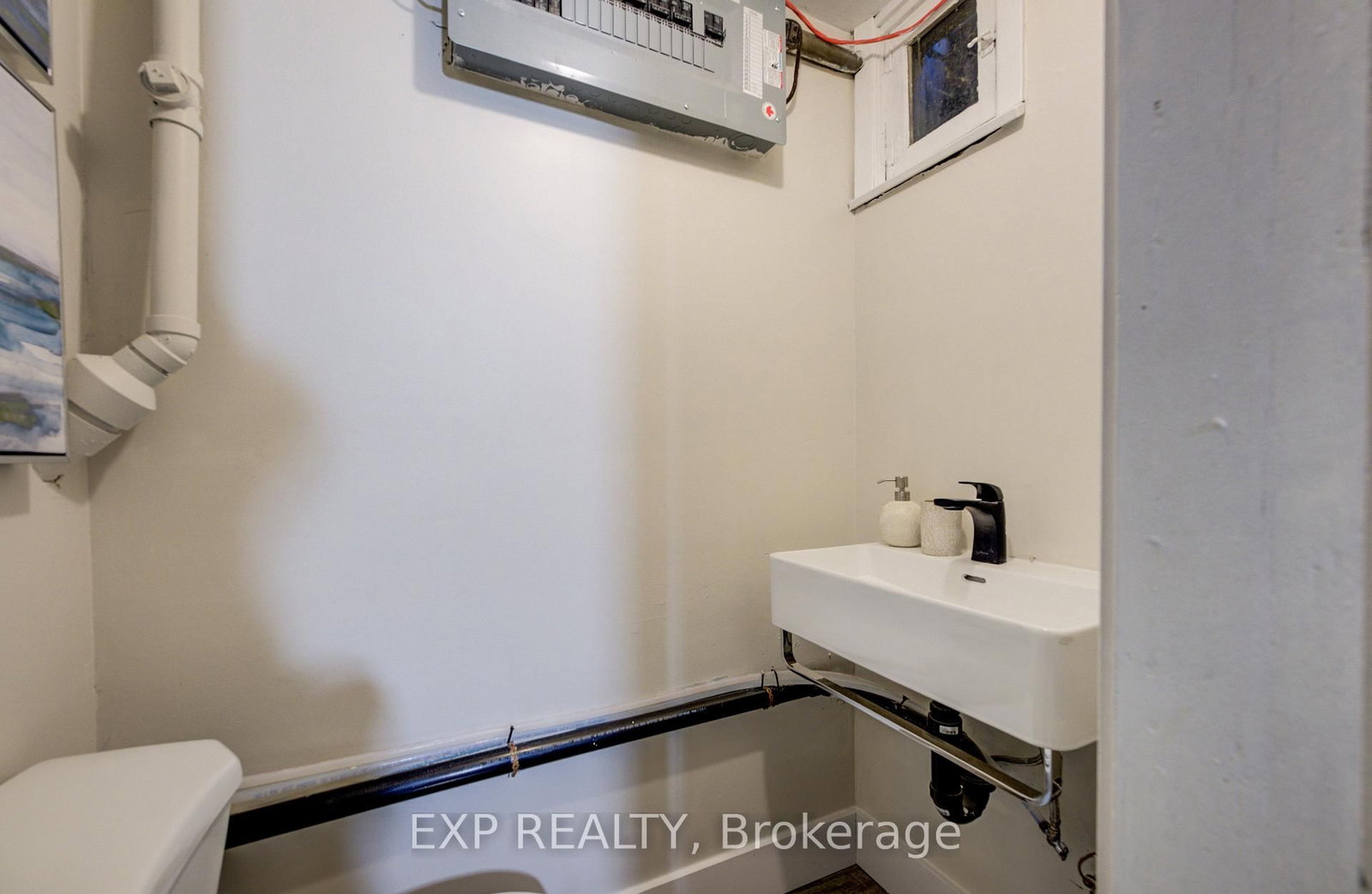 107 Baldwin Avenue - Photo 33