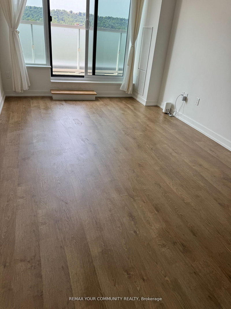 704 - 415 Main St W, Hamilton, L8P 1K5 | Image 3