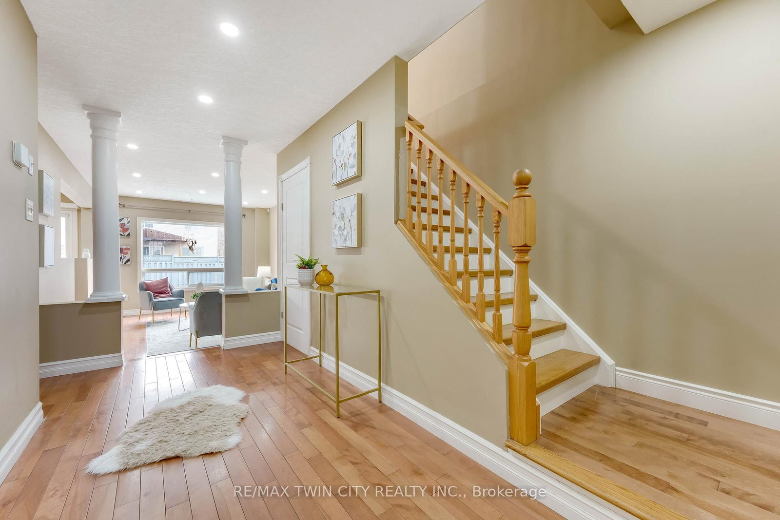 135 Veronica Drive - Photo 3