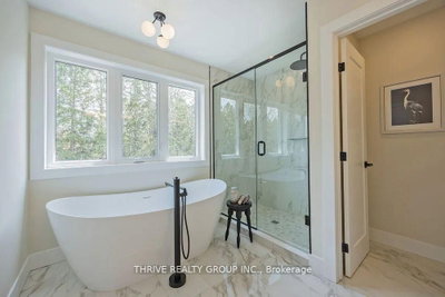 870 Lunar Drive • London North, ON photo 5