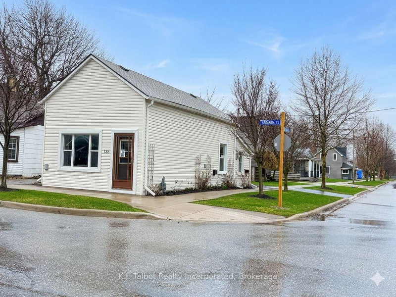 home for sale on 138 Britannia Road E