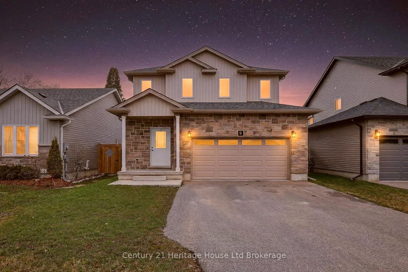 home for sale on 9 Reeves Road