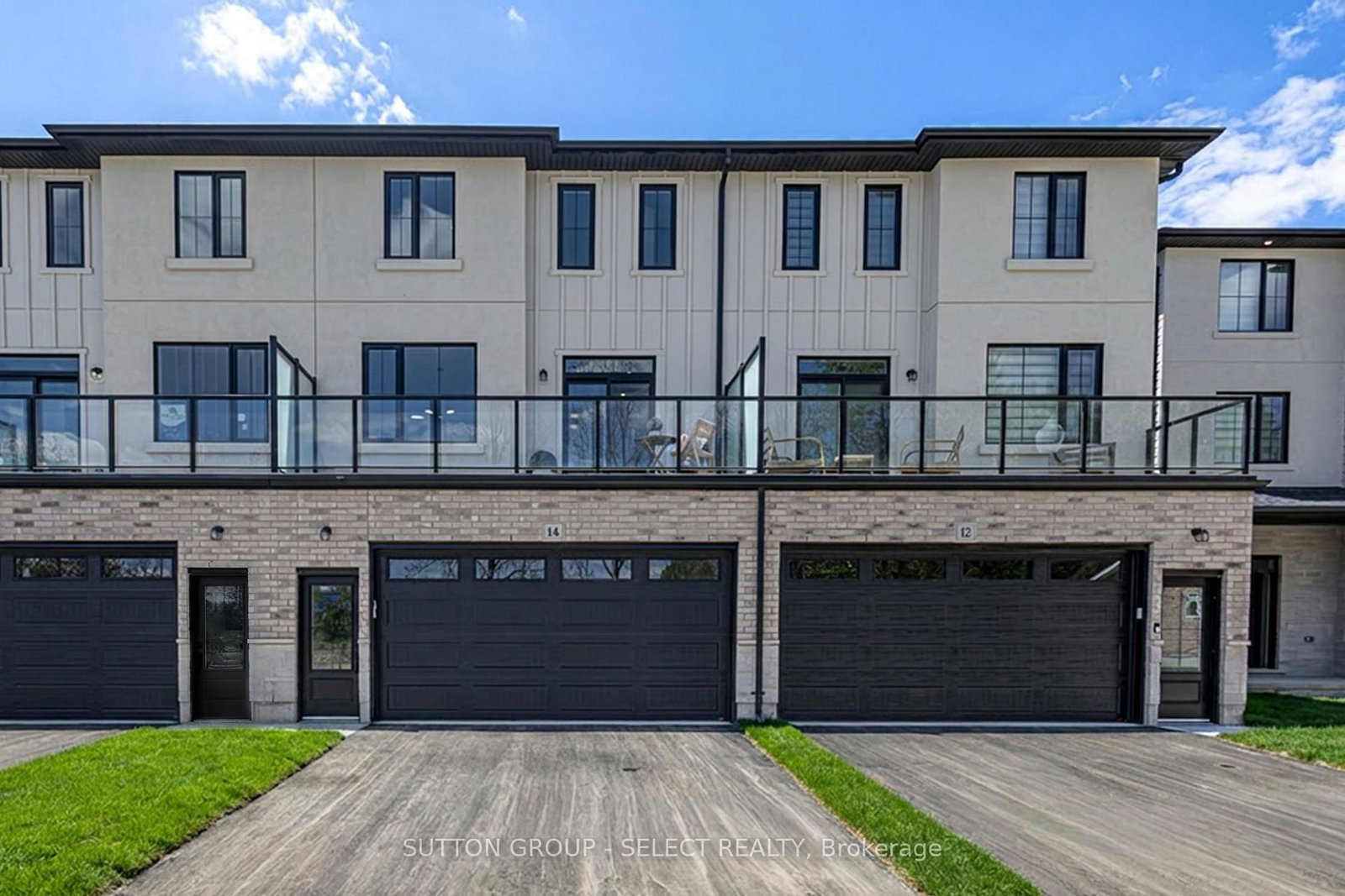 233 Upper Queen Street • #14 • Thames Centre, ON photo 1