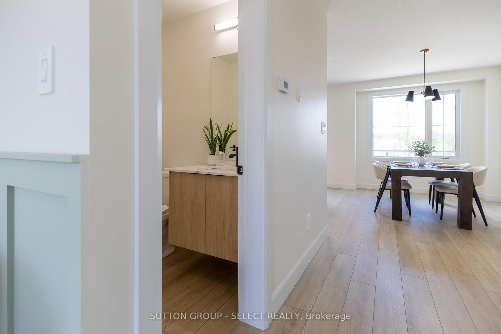 233 Upper Queen Street • #14 • Thames Centre, ON photo 13