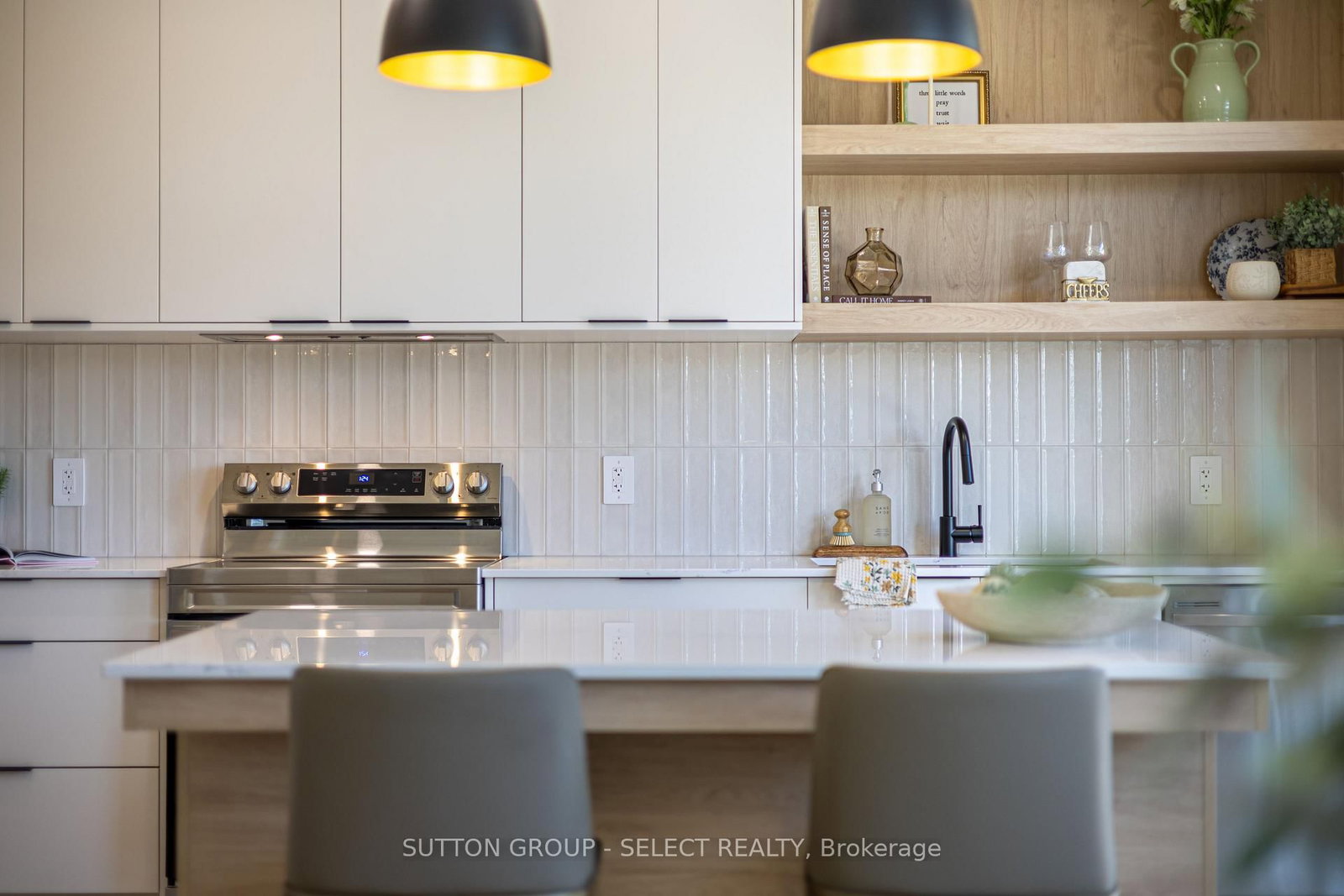 233 Upper Queen Street • #14 • Thames Centre, ON photo 24