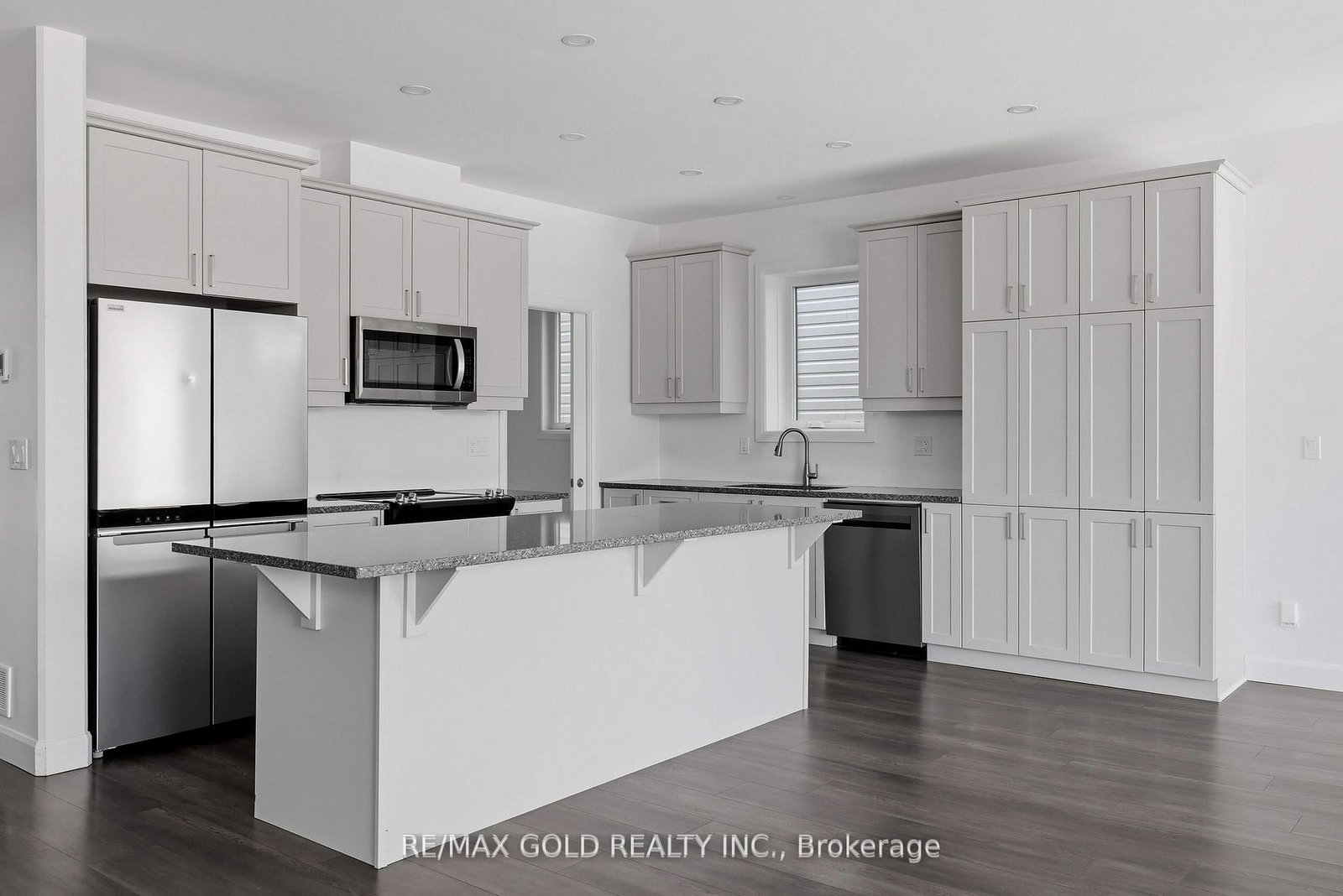 33 Walden Pond Drive - Photo 15