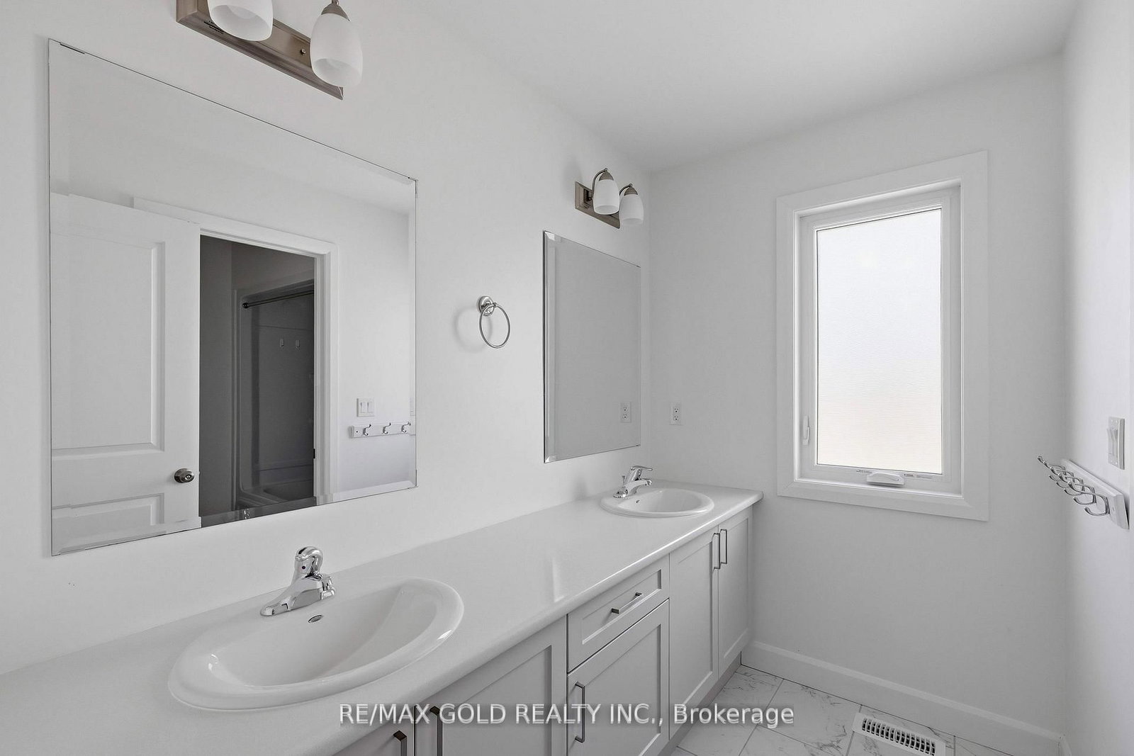 33 Walden Pond Drive - Photo 26