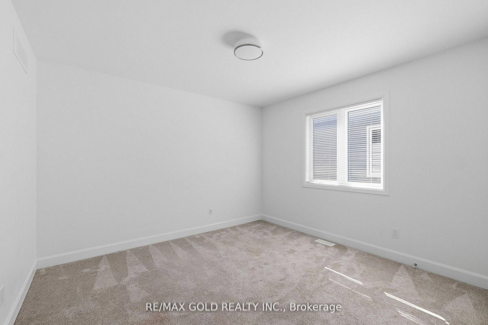 33 Walden Pond Drive - Photo 32