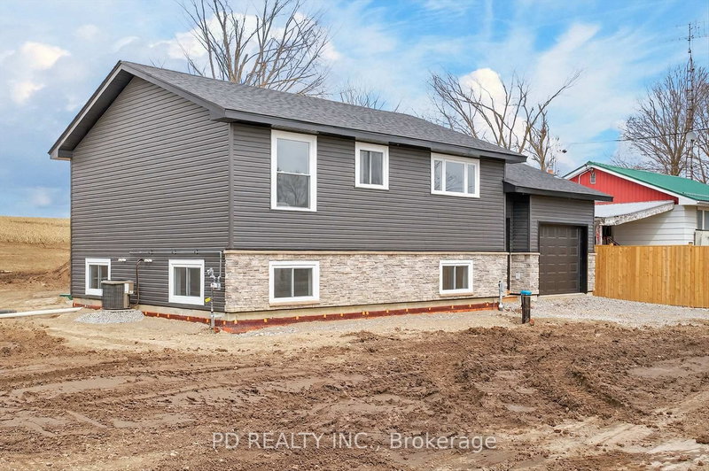 934 Mount Pleasant Rd, Cavan Monaghan, L0A 1C0 | Image 3