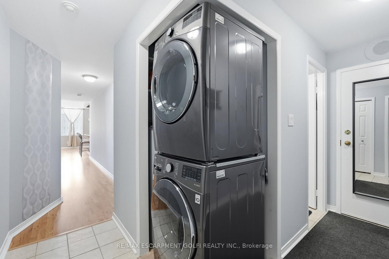 Condo for sale at 902-36 James Street, Hamilton, Ontario, L8P 4W4 - Central - MLS: X12953332