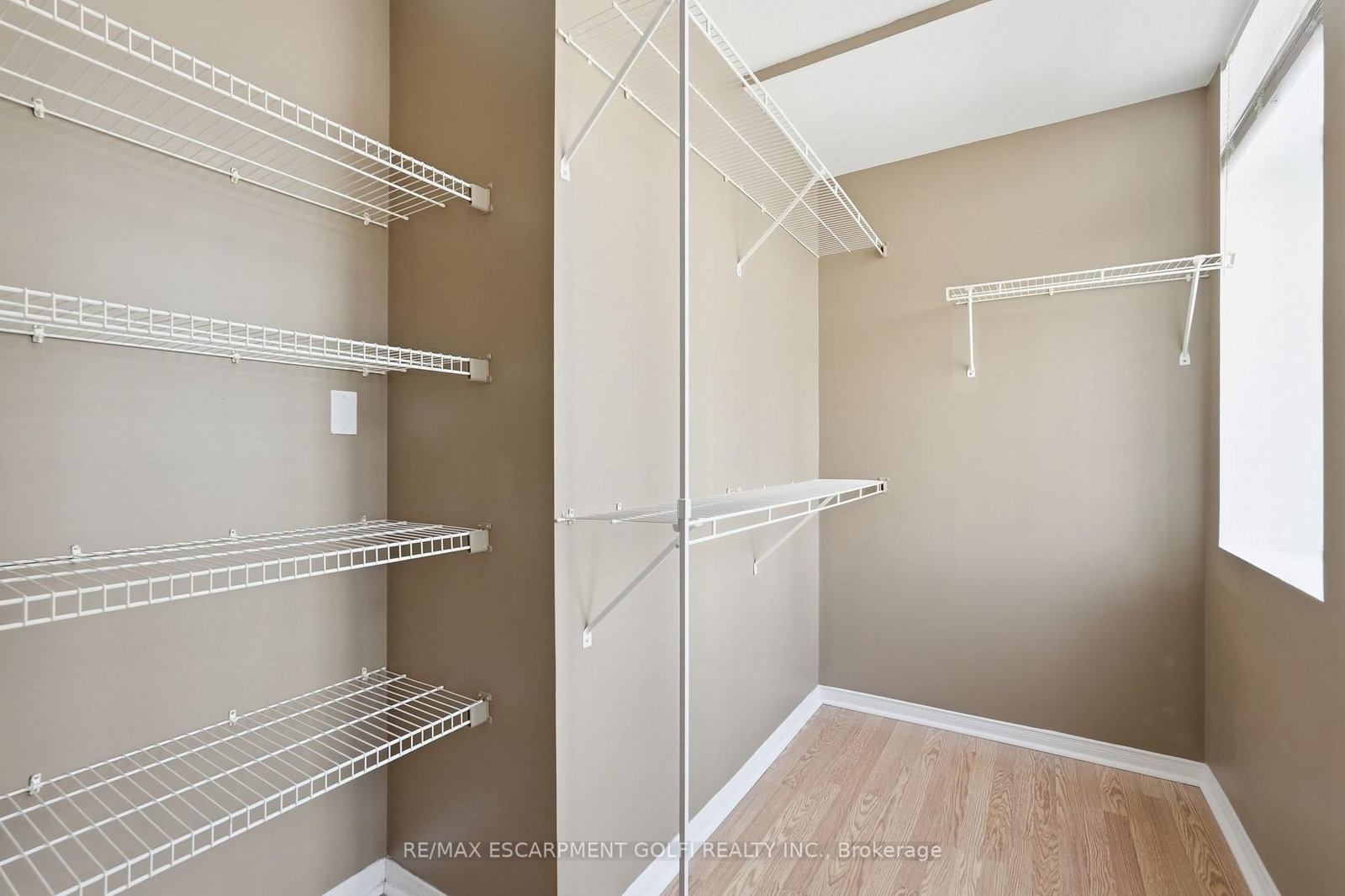 Condo for sale at 902-36 James Street, Hamilton, Ontario, L8P 4W4 - Central - MLS: X12953332