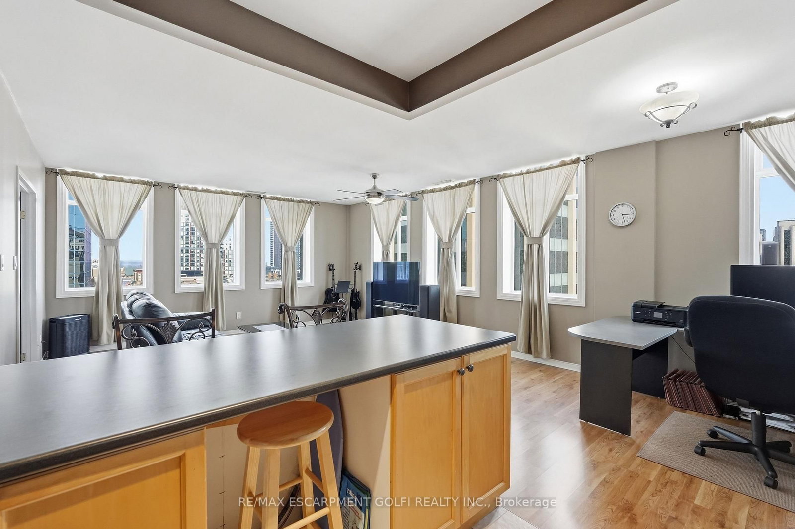 Condo for sale at 902-36 James Street, Hamilton, Ontario, L8P 4W4 - Central - MLS: X12953332