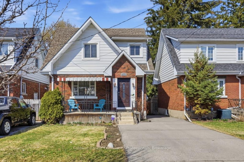 home for sale on 320 Darling Street