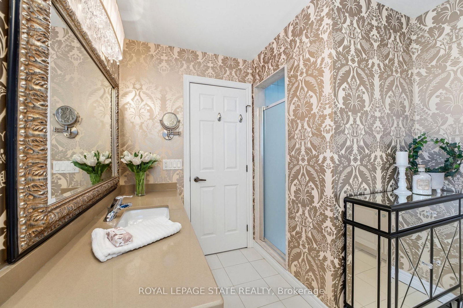 Detached House for sale at 23 Garinger Crescent, Hamilton, Ontario, L0R 1C0 - Binbrook - MLS: X12953380