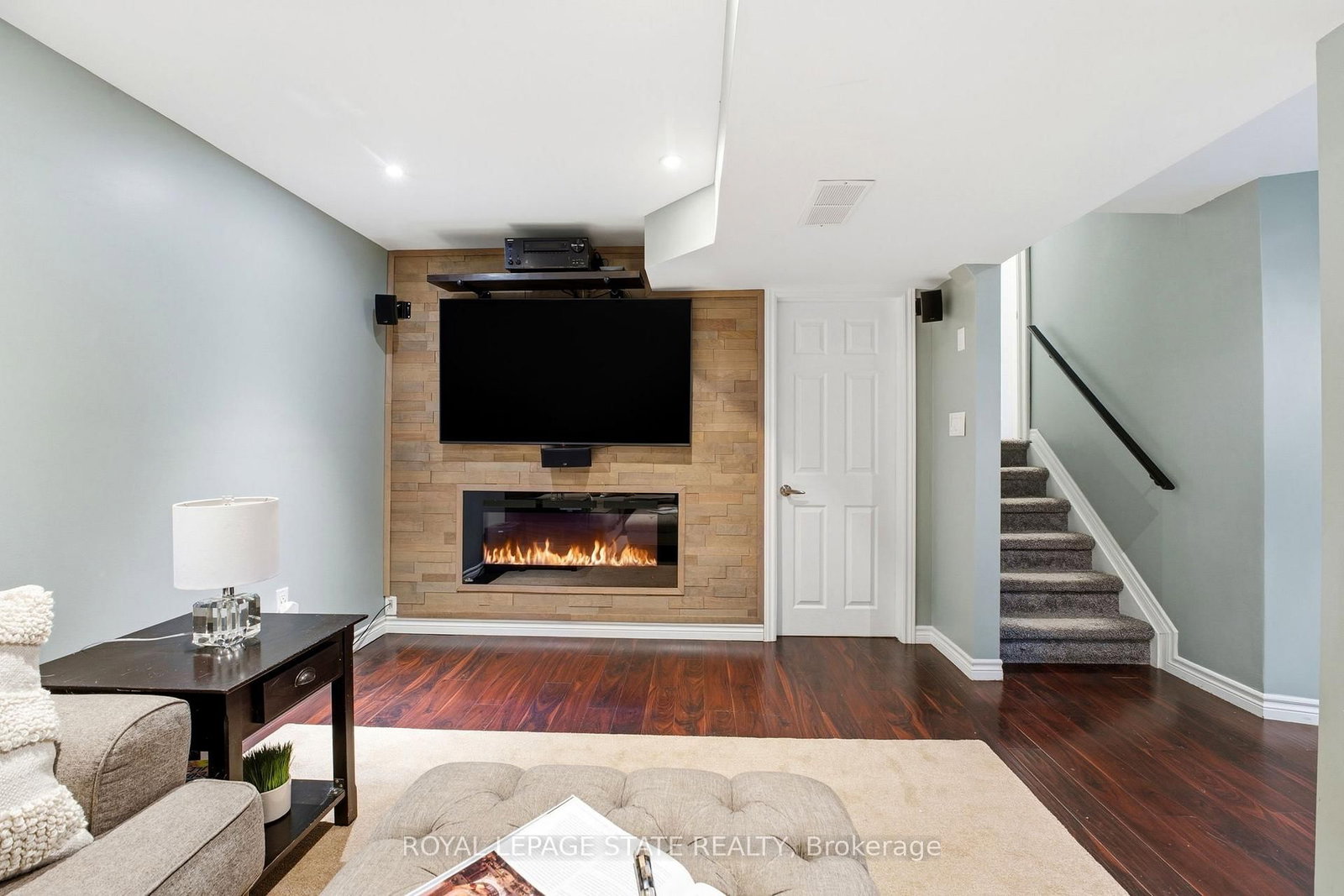 Detached House for sale at 23 Garinger Crescent, Hamilton, Ontario, L0R 1C0 - Binbrook - MLS: X12953380